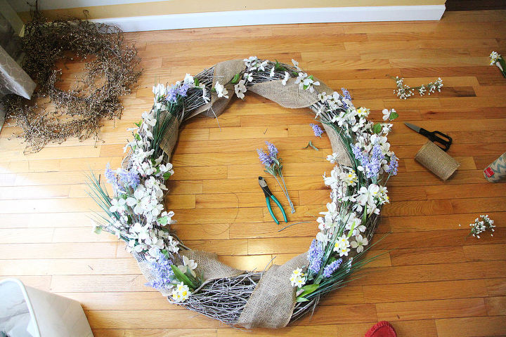 drab to fab roadside wreath makeover, crafts, wreaths