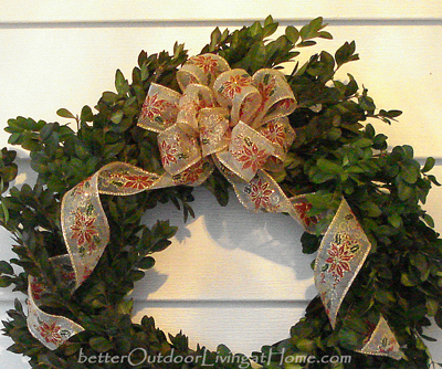 the traditional fresh boxwood christmas wreath, seasonal holiday d cor, wreaths