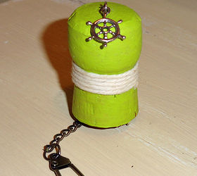 recycle wine corks into fun keychains, crafts, repurposing upcycling