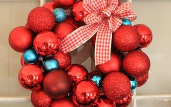 Red Ornament Wreath