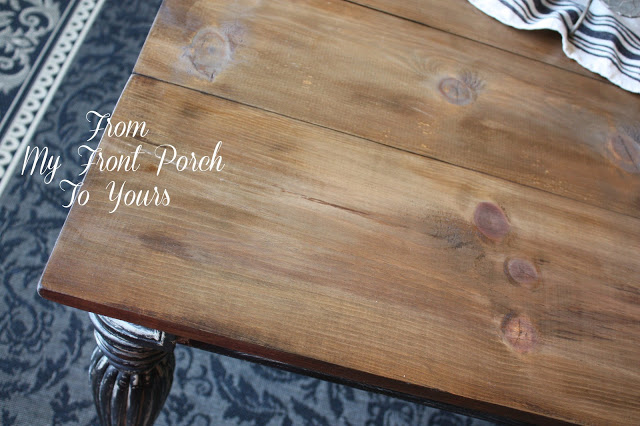 mesa de jantar com tbuas de madeira