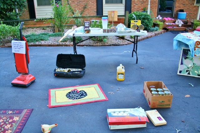 lessons learned and tips from a yard sale, organizing, Organize by theme chickens and roosters