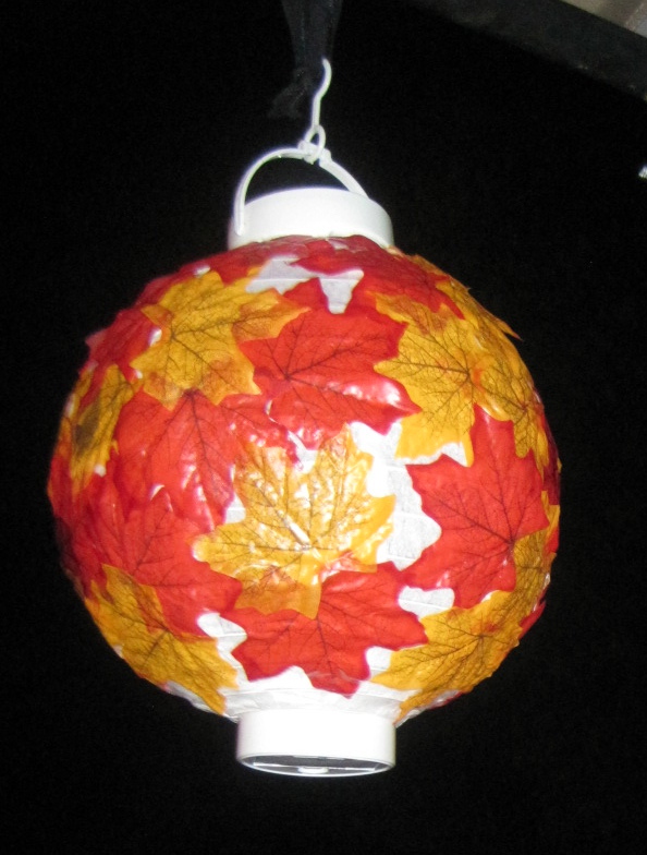 fall leaf lanterns, crafts, decoupage, seasonal holiday decor