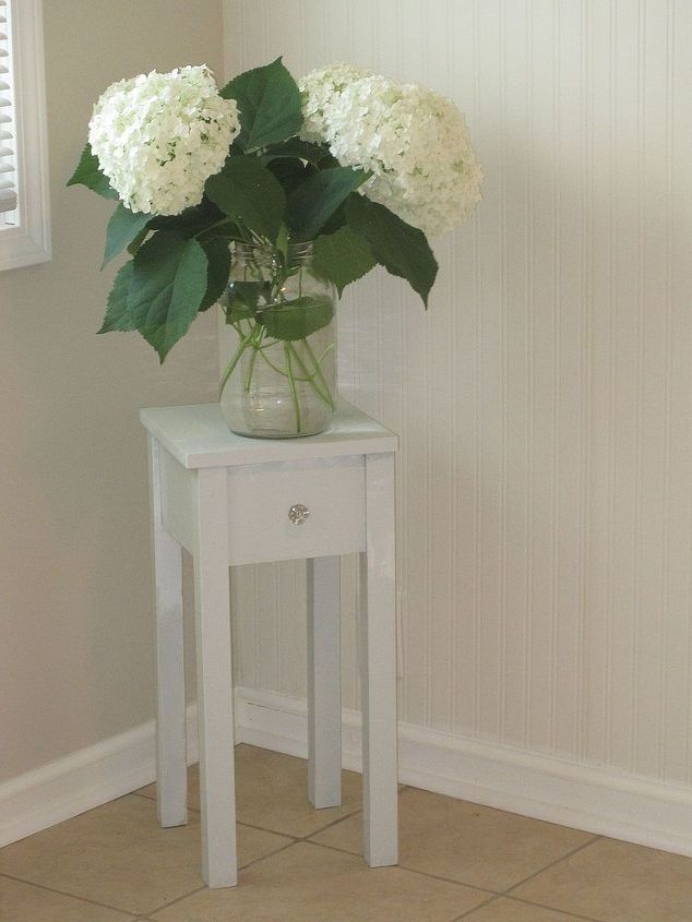 table makeover with sea salt by sherwin williams, painted furniture, And with the right color