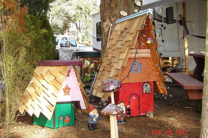 recycled wood from construction jobs, diy, repurposing upcycling, woodworking projects, the 2 houses together