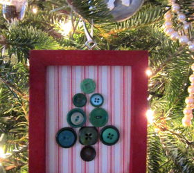 12 Re-purposed Ornaments on a Tiny Christmas Tree | Hometalk