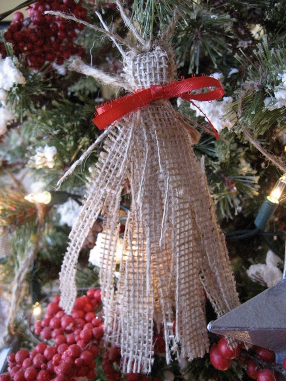 a farmhouse christmas tree with diy galvanized stars, seasonal holiday d cor, Simple burlap tassels are easy to make A link to the tutorial is on my blog