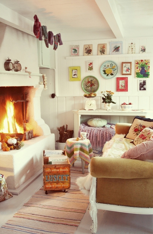 beautiful spaces, home decor, Very cozy with the fireplace