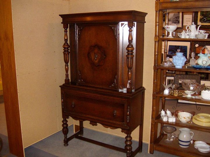 q need help identifying our new piece of furniture, painted furniture