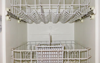 How to Clean the Dishwasher Naturally