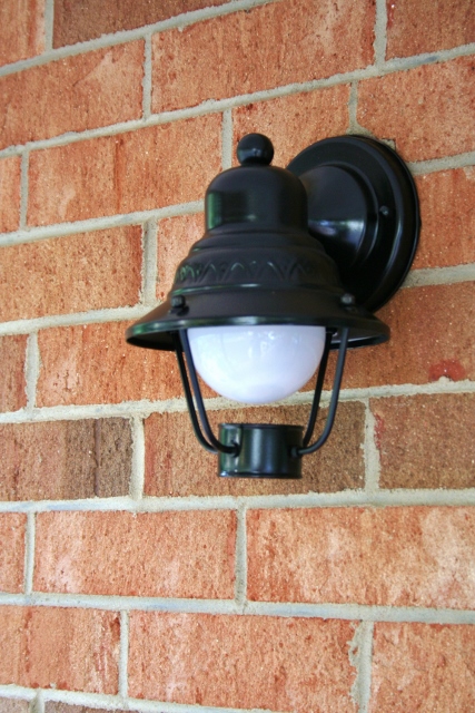 spray painting outdoor lights, curb appeal, lighting, painting, The finished product