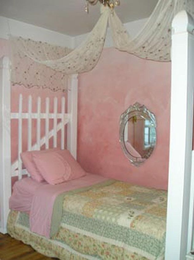 sk s chasing paint, crafts, home decor, painted furniture, We painted the walls a light pink then washed them with darker pink I built the bed out of white plastic fencing