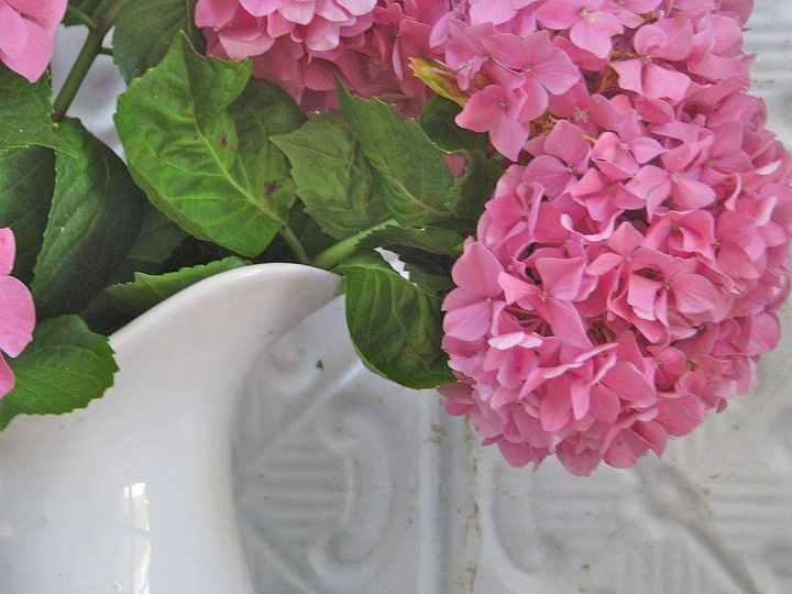 white ironstone and hydrangeas, flowers, gardening, home decor, hydrangea