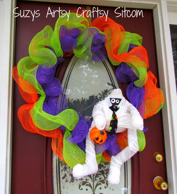 halloween diy mummy wreath, crafts, halloween decorations, seasonal holiday decor, wreaths, Cute Halloween Mummy wreath tutorial