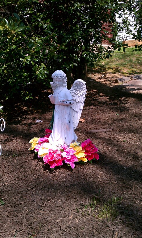new flower signs from recycled mini picket fencing, container gardening, flowers, gardening, This is my angel lady holding a bird She is near the mailbox birdhouse