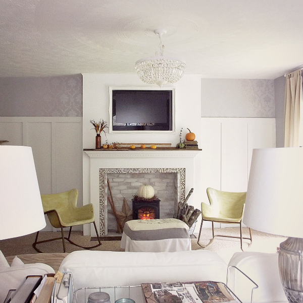 a simple yet striking mantel for fall, living room ideas, seasonal holiday decor
