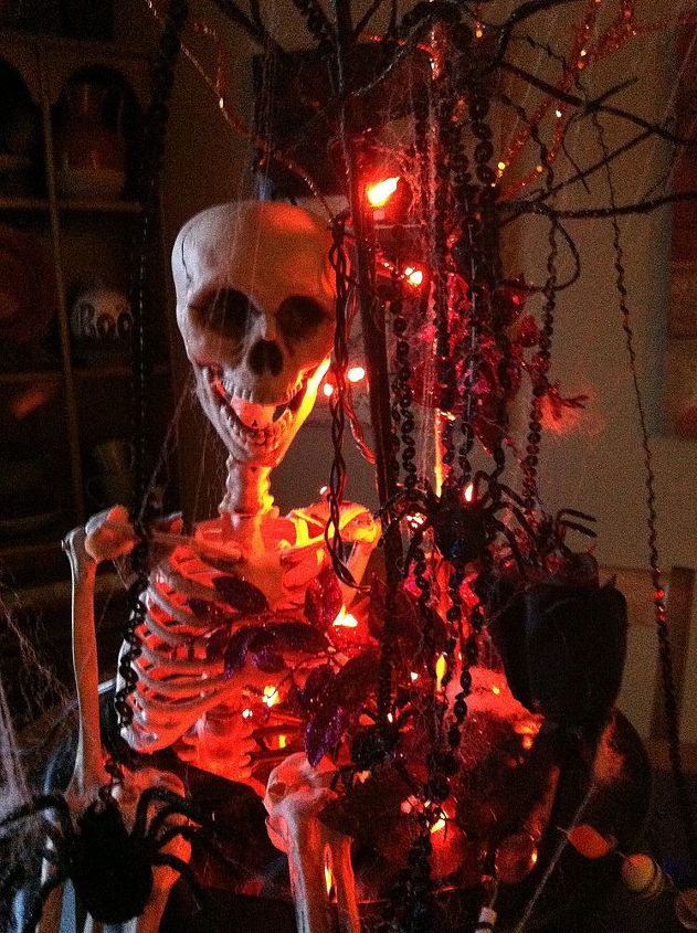there re witches in the air, halloween decorations, seasonal holiday d cor, Who s for dinner