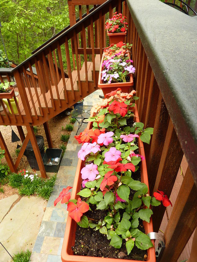new updated pictures of the deck and decked out and ready for spring, decks, home improvement, outdoor living, patio, impatiens