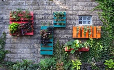 31 diy pallet ideas, diy renovations projects, pallet projects, DIY Pallet Hanging Garden
