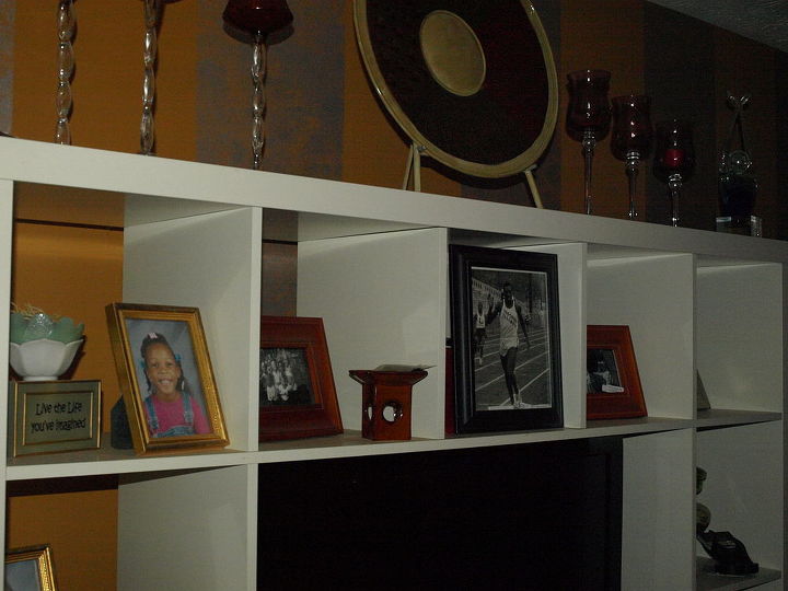 photo display walls, home decor, Photos can also be displayed in furniture