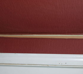 wallpaper amp trim repair, paint colors, painting, wall decor, Before ALL Corners look HORRIBLE I just took a picture of one to show an example of how bad it looks at first