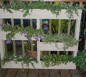 another great way to recycle pallets by turning them into a planter, gardening, pallet projects, Stand Up Pallet Planter
