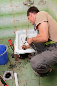 types of plumbing problems that require professional assistance, plumbing