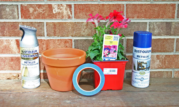 painting a patriotic planter and using natural elements, crafts, gardening, painting, patriotic decor ideas, seasonal holiday decor