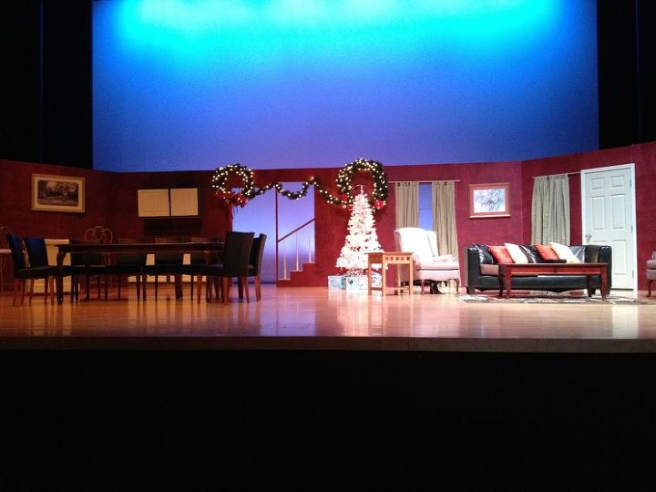 the play last christmas at the rialto center of arts last night was a huge success, Final set up after lighting