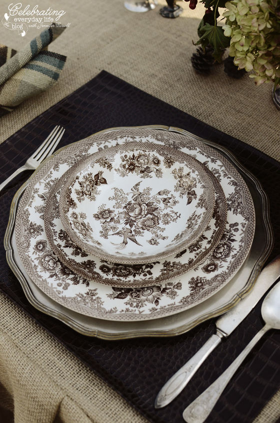 ralph lauren inspired outdoor dinner for two, home decor, outdoor living, Ralph Lauren inspired outdoor dinner for two faux crocodile placemat with brown transferware dishes