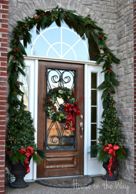 decoracin navidea de la puerta y el porche