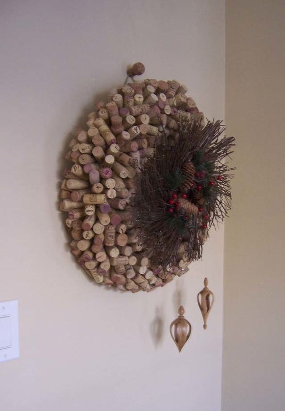 diy cork wreath, crafts, seasonal holiday decor, wreaths, Another view of my 1000 wine cork wreath