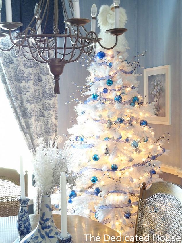 christmas in the dining room, dining room ideas, seasonal holiday decor