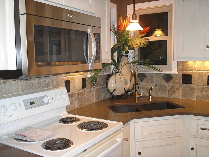 small kitchen remodel makes gives more function, home improvement, kitchen design, I went with quartz countertops because granite is too busy for my taste I splurged on the Danze faucet because I fell in love with it even the sprayer is solid metal
