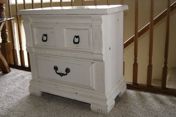 ivory chalkpainted distressed nightstand, chalk paint, painted furniture