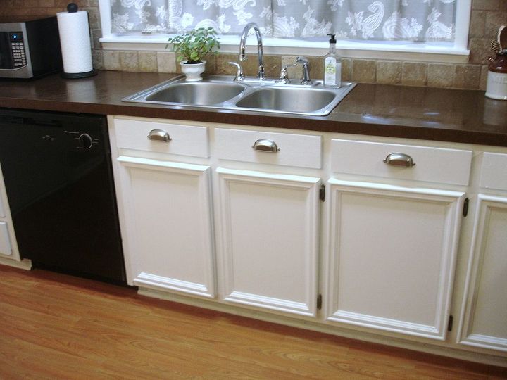kitchen cabinets updated with moulding, kitchen cabinets, kitchen design, FYI The countertops are laminate