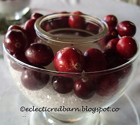 last minute centerpiece, seasonal holiday decor, Add your berries