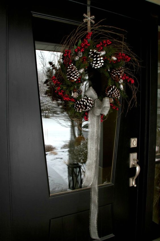 a charming christmas wreath, christmas decorations, crafts, seasonal holiday decor, wreaths