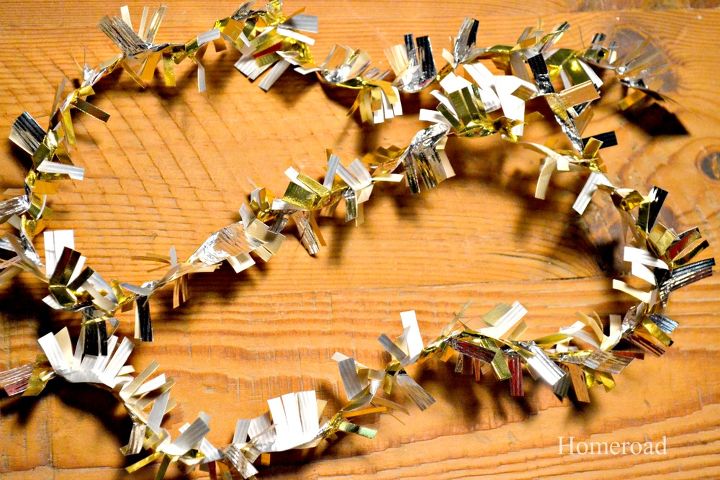 repurposed sparkle garland, crafts, repurposing upcycling, seasonal holiday decor, Create any length of ribbon you need for New Year s Party bling