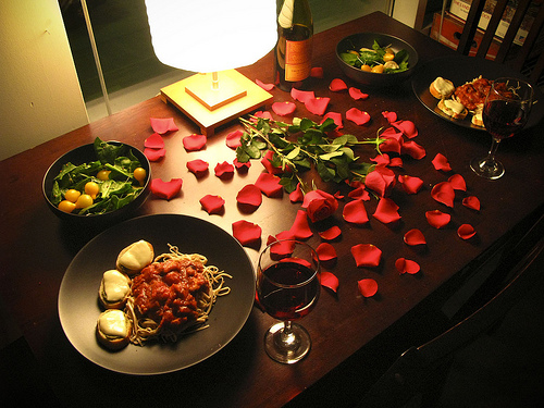 simple last minute ideas for a romantic valentine s evening at home