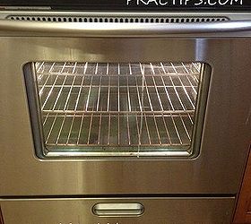 keeping kids away from a hot oven, appliances, Teaching kids to stay away when the oven light is on will keep them safe