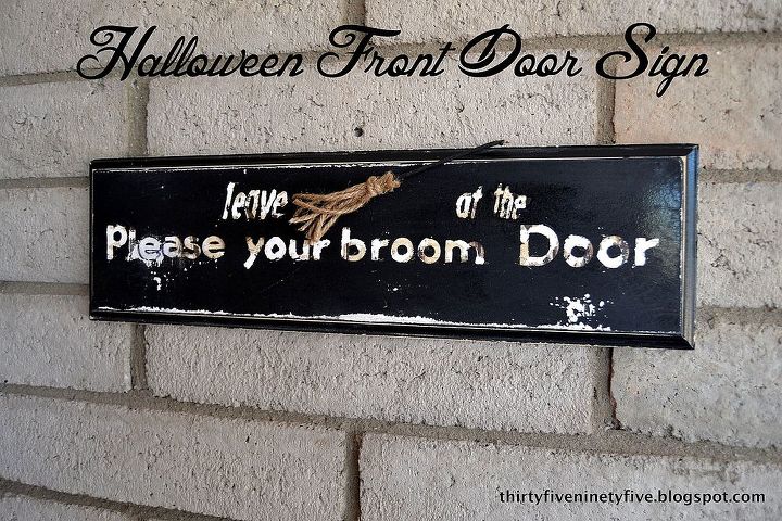 halloween front door sign, halloween decorations, seasonal holiday d cor