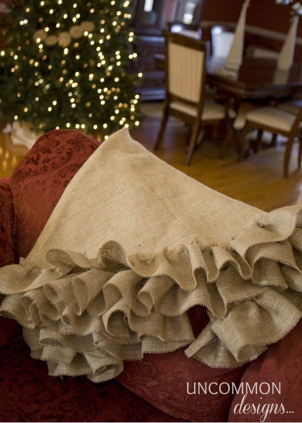 no sew burlap tree skirt, crafts, seasonal holiday decor