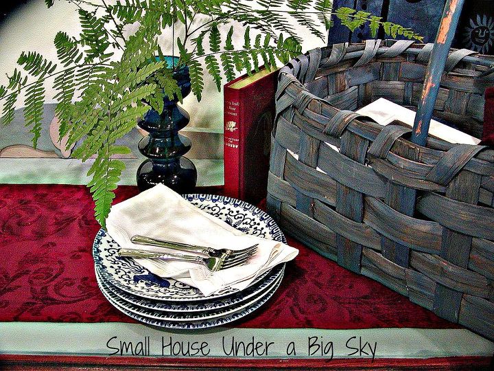 photo styling tips part iv of the small house series, home decor, Dinner plates of blue and white Phoenix Bird China with white linen placemats set the scene for our 1940 s theme