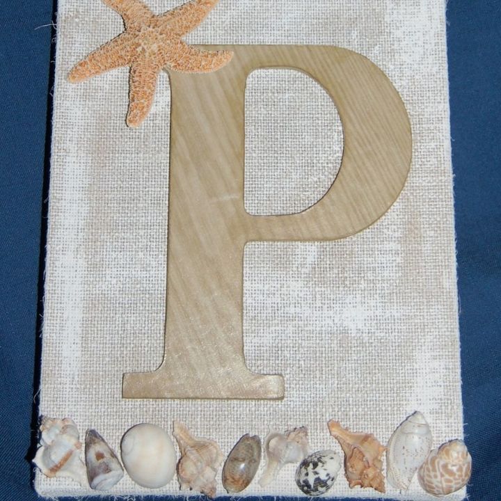 coastal monogram, crafts, decoupage, Finish up by placing you monogram and shells in a pattern pleasing to you Add the starfish I will hang this using 3M Command Strips