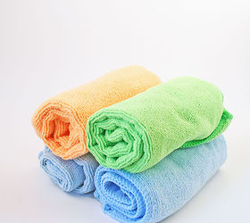 spring cleaning tips tricks tools, cleaning tips, Microfiber Cloths for All Purpose Cleaning I decided to try cleaning with microfibers and never looked back They grab and hold dust hair grime and moisture Plus you can just pop them in the washer and dryer