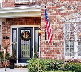 christmas front porch, curb appeal, seasonal holiday decor