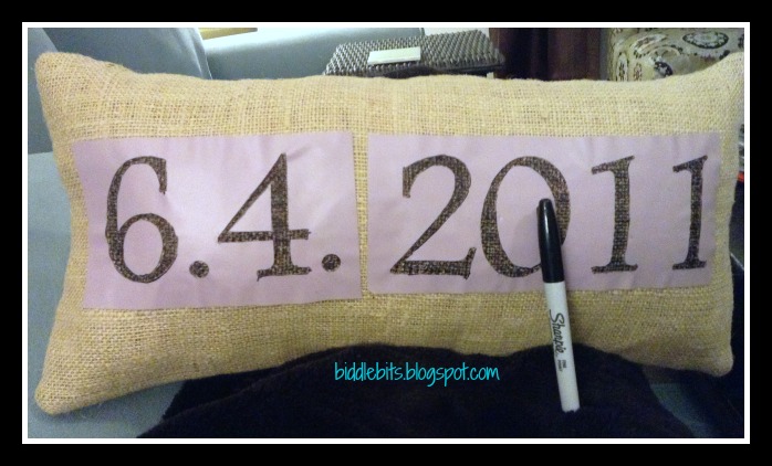 how to stencil a pillow using a sharpie marker, crafts
