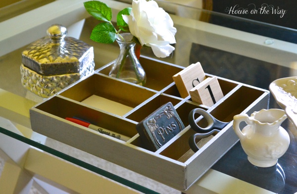 diy metallic painted desk tray, crafts, Silver on the outside and gold on the inside give this divided tray depth and style