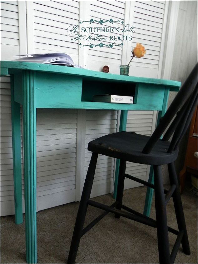 refinished junk desk, chalk paint, painted furniture